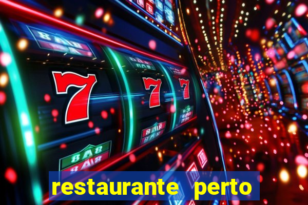 restaurante perto de mim agora