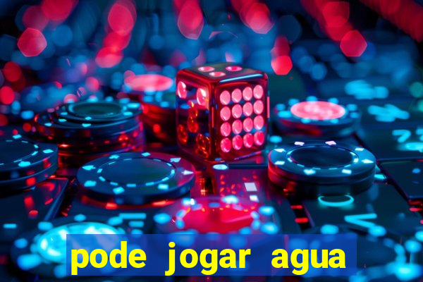 pode jogar agua quente no vaso